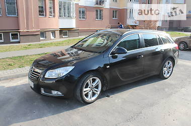 Універсал Opel Insignia 2010 в 