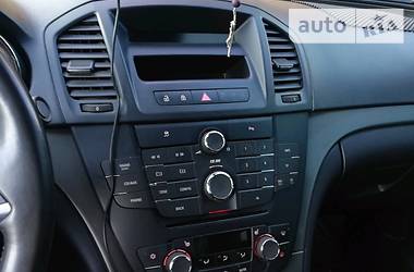 Седан Opel Insignia 2010 в 