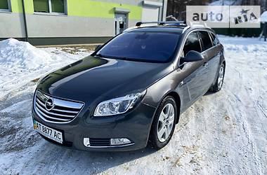 Універсал Opel Insignia 2011 в 