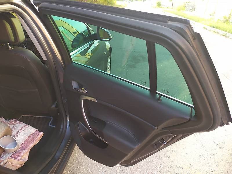Универсал Opel Insignia 2009 в Днепре