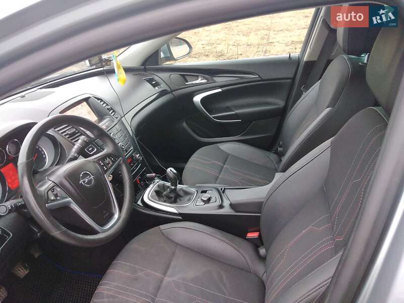 Універсал Opel Insignia 2012 в Івано-Франківську