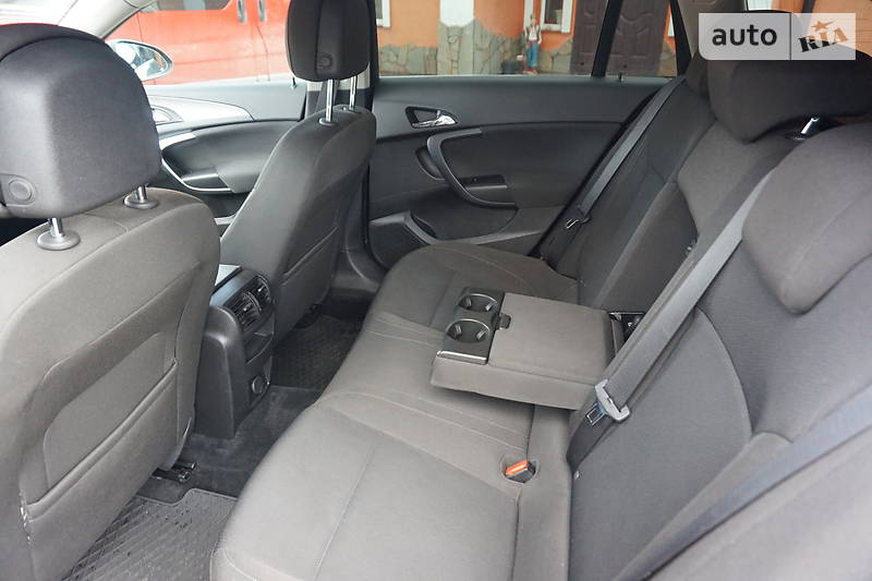 Універсал Opel Insignia 2013 в Самборі