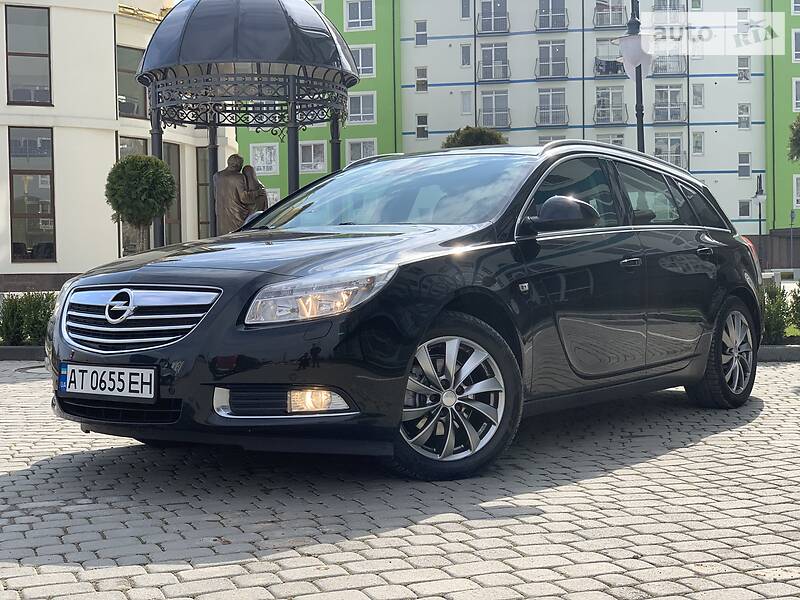 Универсал Opel Insignia 2009 в Ивано-Франковске