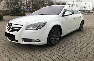 Седан Opel Insignia 2010 в 