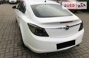Седан Opel Insignia 2010 в 