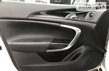 Седан Opel Insignia 2010 в 