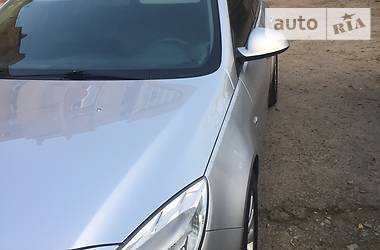 Універсал Opel Insignia 2010 в 
