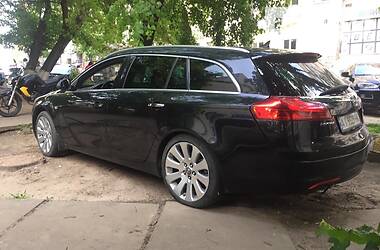 Универсал Opel Insignia 2010 в Киеве