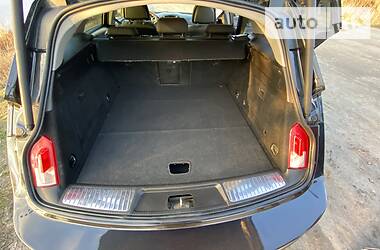 Універсал Opel Insignia 2010 в 