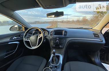 Універсал Opel Insignia 2010 в 