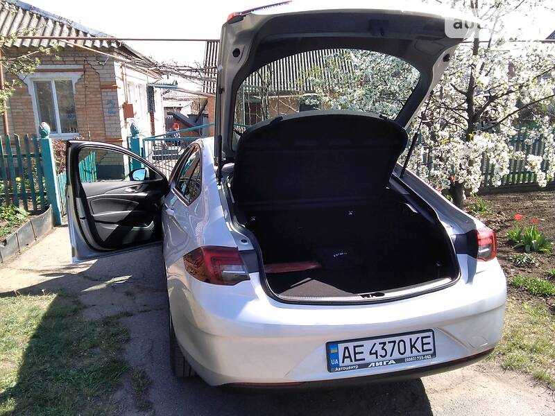 Ліфтбек Opel Insignia 2018 в Покрові фото 9 Ліфтбек Opel Insignia 2018 в Покрові