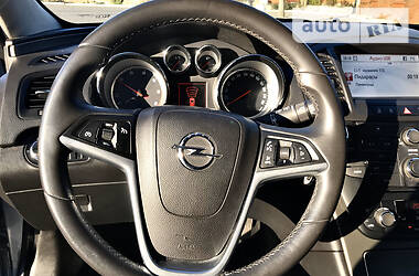 Універсал Opel Insignia 2012 в 