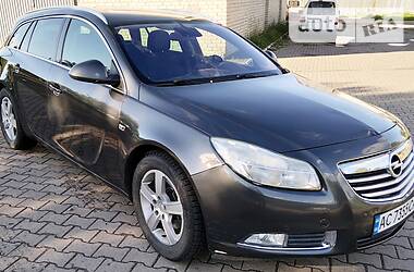 Универсал Opel Insignia 2011 в Нововолынске