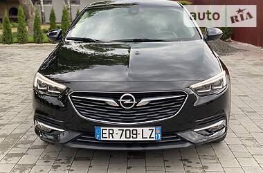 Седан Opel Insignia 2017 в 