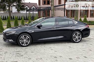 Седан Opel Insignia 2017 в 