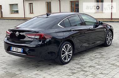 Седан Opel Insignia 2017 в 