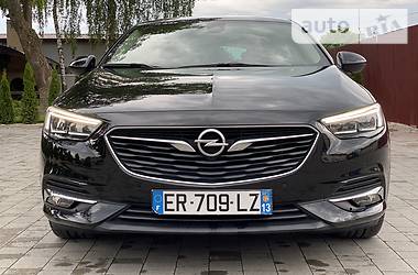 Седан Opel Insignia 2017 в 