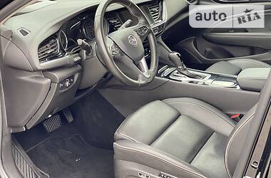 Седан Opel Insignia 2017 в 