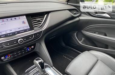 Седан Opel Insignia 2017 в 