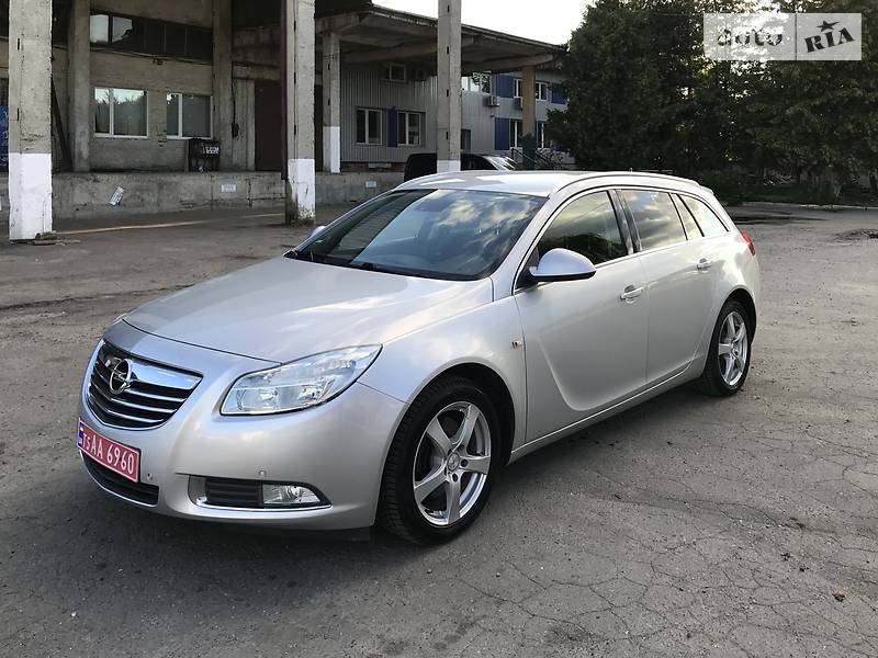 Универсал Opel Insignia 2010 в Луцке