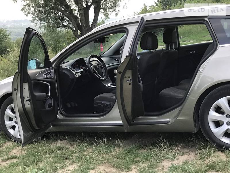 Универсал Opel Insignia 2013 в Ивано-Франковске
