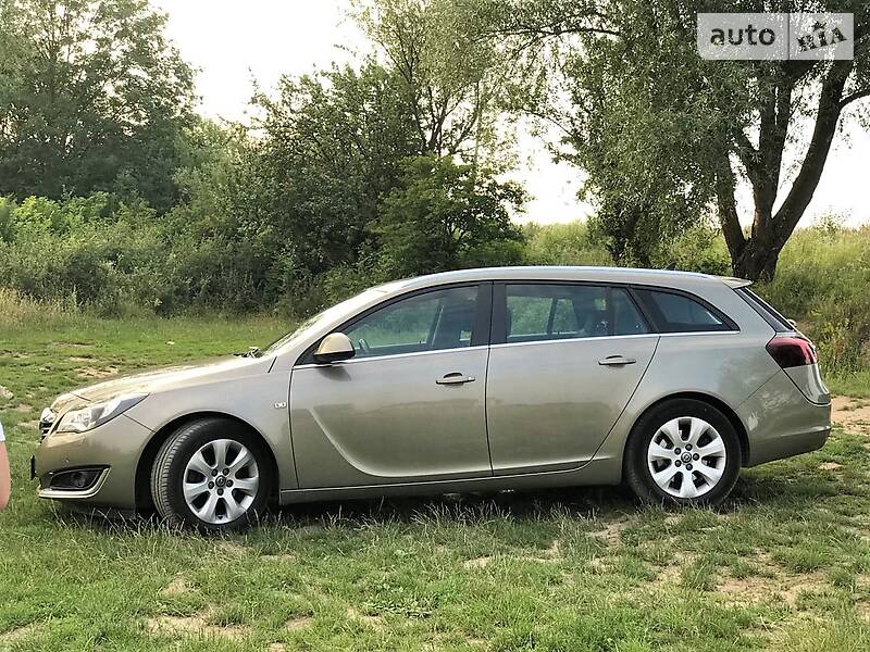 Универсал Opel Insignia 2013 в Ивано-Франковске