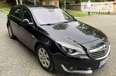 Универсал Opel Insignia 2015 в Черновцах