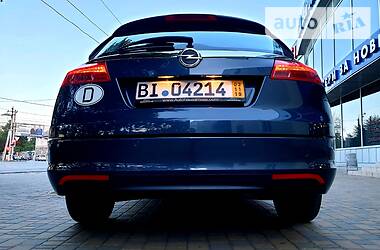 Універсал Opel Insignia 2010 в 