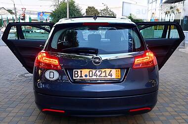 Універсал Opel Insignia 2010 в 