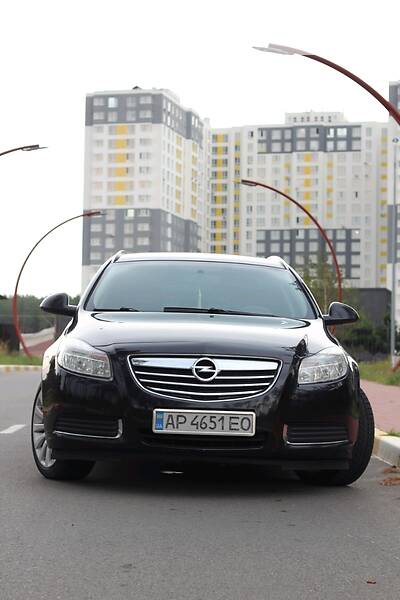 Універсал Opel Insignia 2009 в Києві