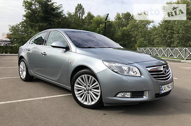 Седан Opel Insignia 2013 в Киеве