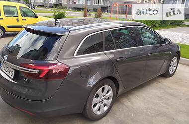 Універсал Opel Insignia 2014 в Києві