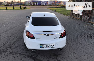 Седан Opel Insignia 2008 в Нововолынске