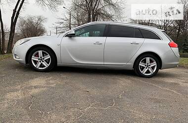 Универсал Opel Insignia 2010 в Днепре