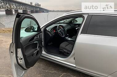 Универсал Opel Insignia 2010 в Днепре