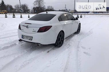 Седан Opel Insignia 2008 в Нововолынске