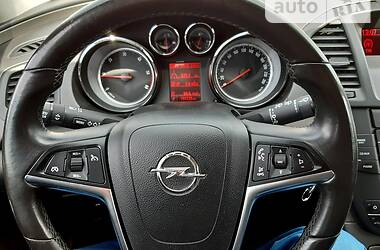 Универсал Opel Insignia 2013 в Киеве