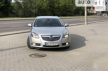 Универсал Opel Insignia 2011 в Львове