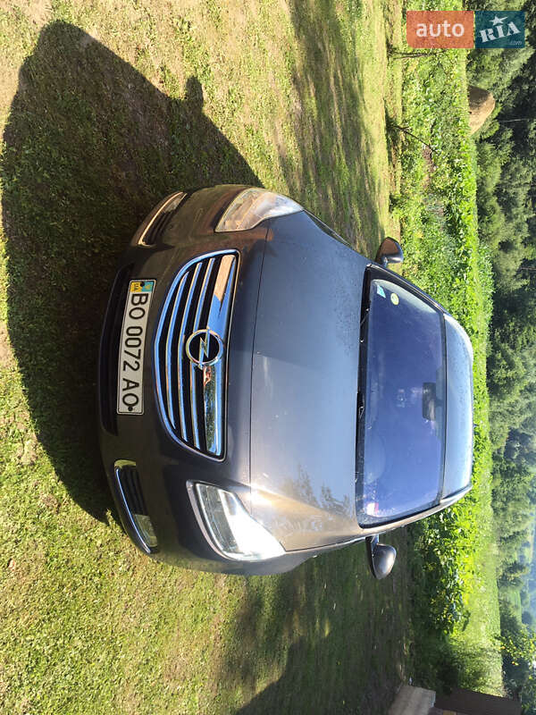 Универсал Opel Insignia 2013 в Бучаче