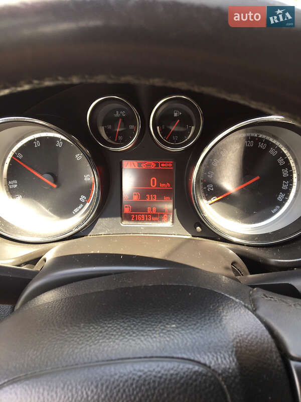 Универсал Opel Insignia 2013 в Бучаче