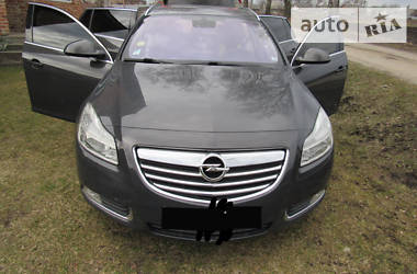 Универсал Opel Insignia 2013 в Бучаче