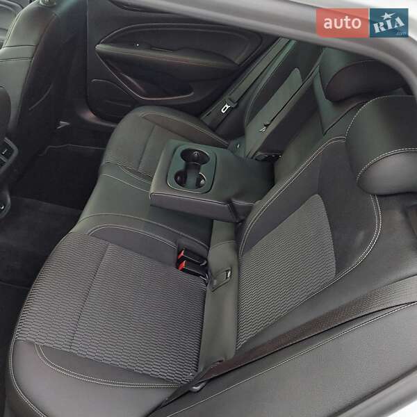 Универсал Opel Insignia 2017 в Львове