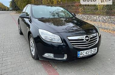 Седан Opel Insignia 2010 в Маневичах