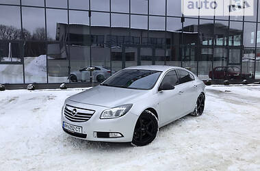 Хэтчбек Opel Insignia 2010 в Львове