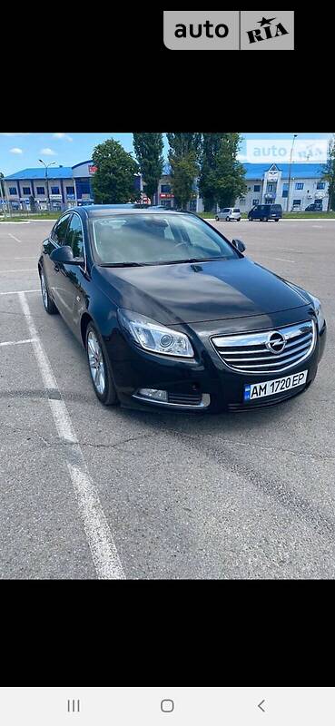 Седан Opel Insignia 2011 в Києві