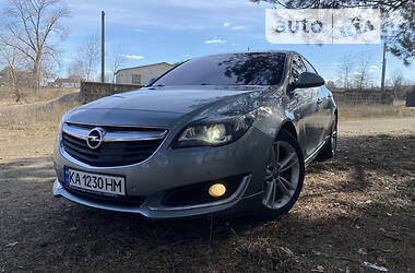 Седан Opel Insignia 2014 в Киеве