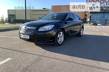 Унiверсал Opel Insignia 2012 в Рівному