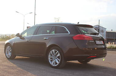 Универсал Opel Insignia 2013 в Хусте