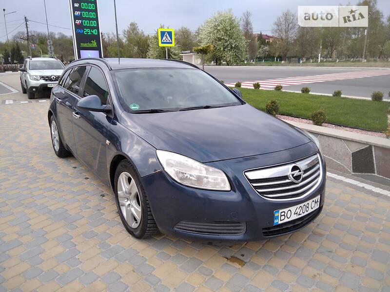 Универсал Opel Insignia 2010 в Чорткове