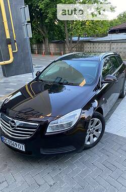 Универсал Opel Insignia 2011 в Львове